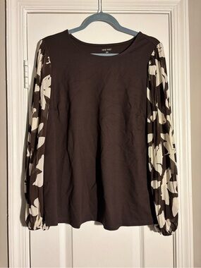NWT Nine West Brown Top with Cream Floral Pleated Sleeves size 0X